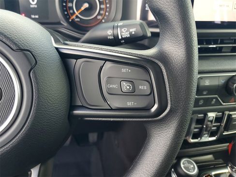 New 2025 Jeep Gladiator Sport image 12