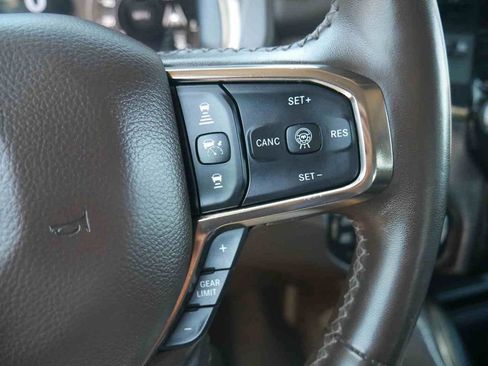 Used 2025 RAM 1500 Limited AWD/4WD image 47