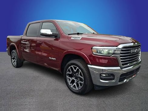 Used 2025 RAM 1500 Laramie AWD/4WD image 3