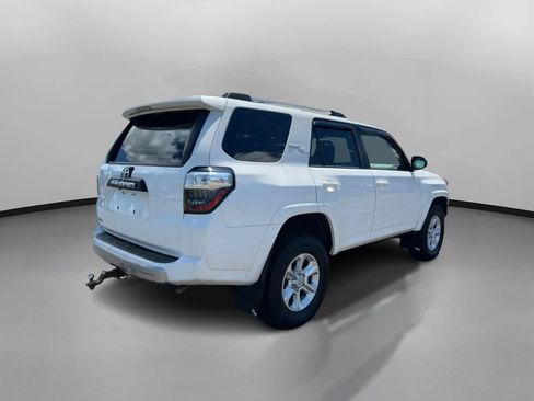 Used 2018 Toyota 4Runner TRD Off-Road AWD/4WD image 9