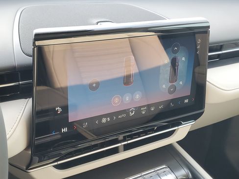 New 2026 Lincoln Nautilus Reserve w/ Jet Appearance Package image 25