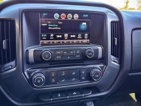 Used 2018 Chevrolet Silverado 1500 LT w/ Trailering Package image 24