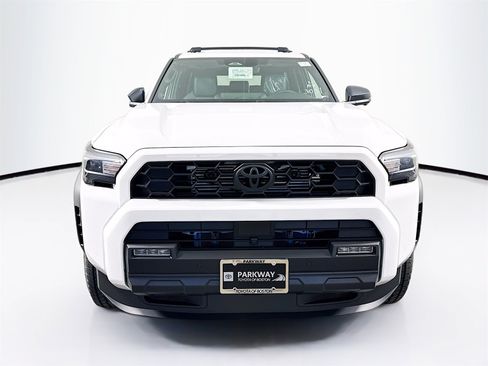 New 2025 Toyota 4Runner TRD Off-Road Premium image 2