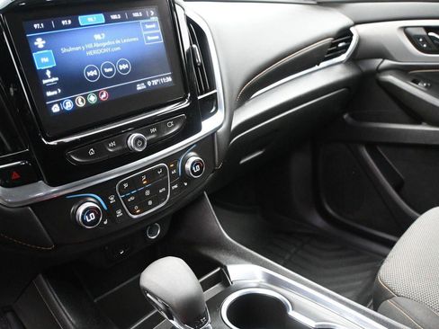 Used 2021 Chevrolet Traverse LT AWD/4WD image 4