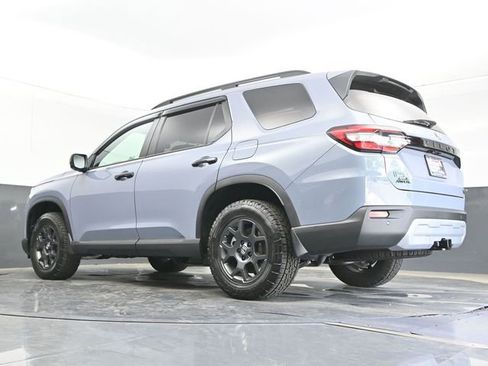 Certified 2025 Honda Pilot TrailSport image 23