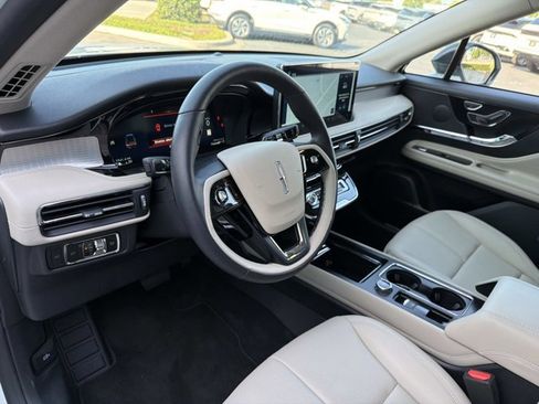 New 2026 Lincoln Corsair Premiere FWD image 12