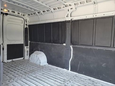 Used 2023 RAM ProMaster 2500 image 17