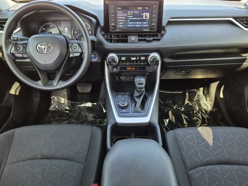 Certified 2022 Toyota RAV4 XLE w/ Convenience Package AWD/4WD image 12