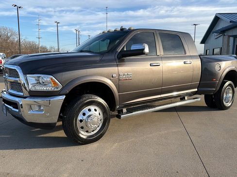 Used 2018 RAM 3500 Laramie image 5