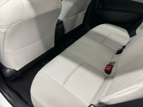 Used 2023 Toyota Corolla Cross LE image 10