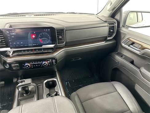 Used 2023 GMC Sierra 1500 Elevation image 25