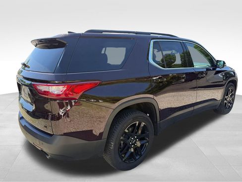 Used 2021 Chevrolet Traverse LT w/ LPO, Blackout Package AWD/4WD image 6