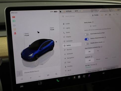 Used 2023 Tesla Model 3 Standard Range RWD image 32