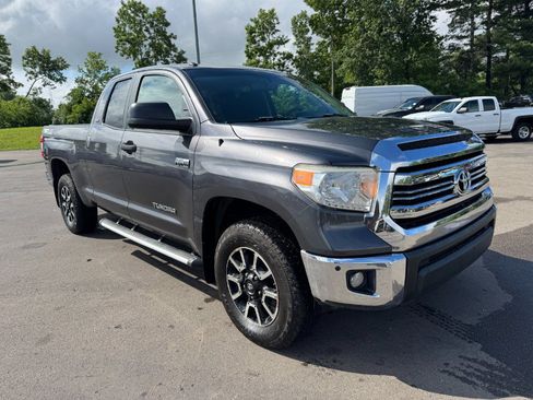 Used 2017 Toyota Tundra SR5 AWD/4WD image 7