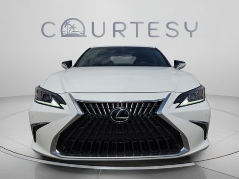 Used 2024 Lexus ES 350 w/ Premium Package FWD image 8
