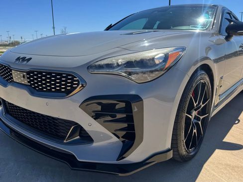 Used 2019 Kia Stinger GT1 image 11