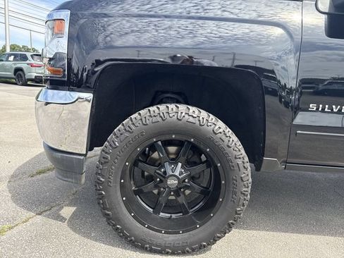 Used 2017 Chevrolet Silverado 1500 LT w/ All Star Edition AWD/4WD image 10