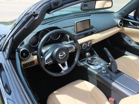 Used 2016 MAZDA MX-5 Miata Grand Touring image 3