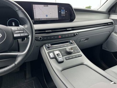 Used 2023 Hyundai Palisade SEL w/ Premium Package FWD image 15