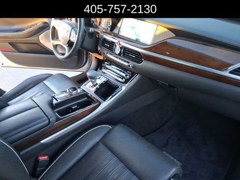 Used 2018 Genesis G90 5.0 Ultimate image 7