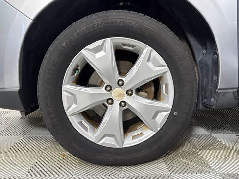 Used 2014 Subaru Forester 2.5i Premium w/ All-Weather Package AWD/4WD image 21