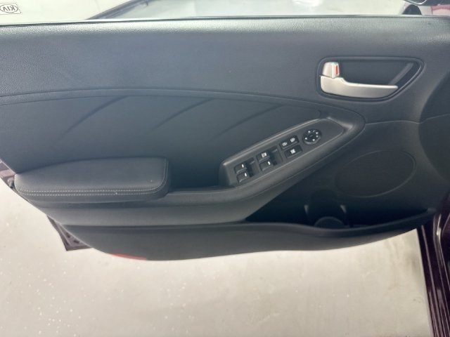 Used 2017 Kia Forte LX FWD image 18