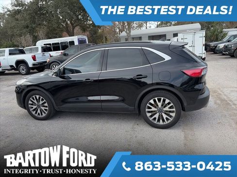 Used 2020 Ford Escape Titanium image 8