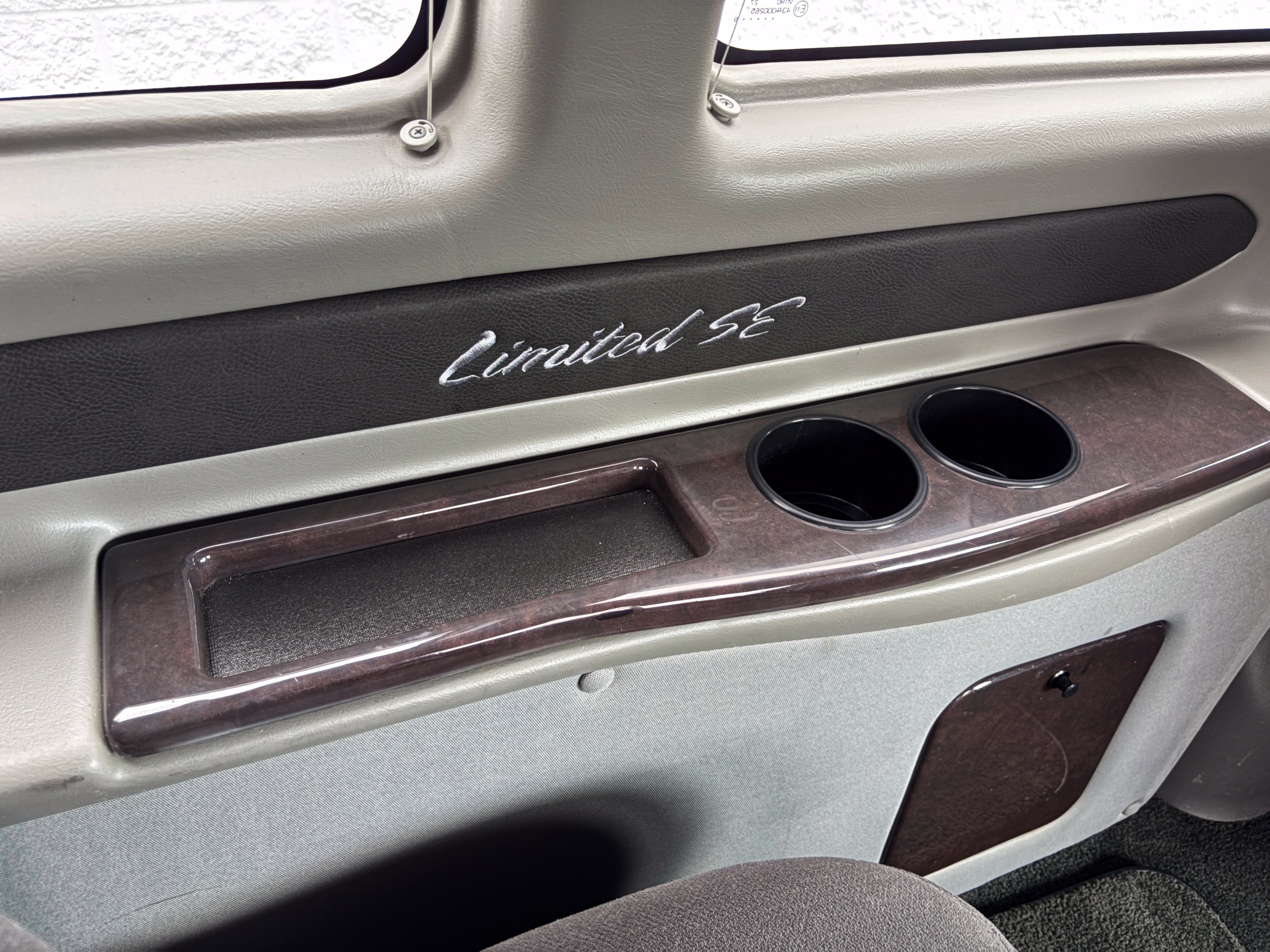 Used 2019 Chevrolet Express 2500 w/ Enhanced Convenience Package RWD image 39