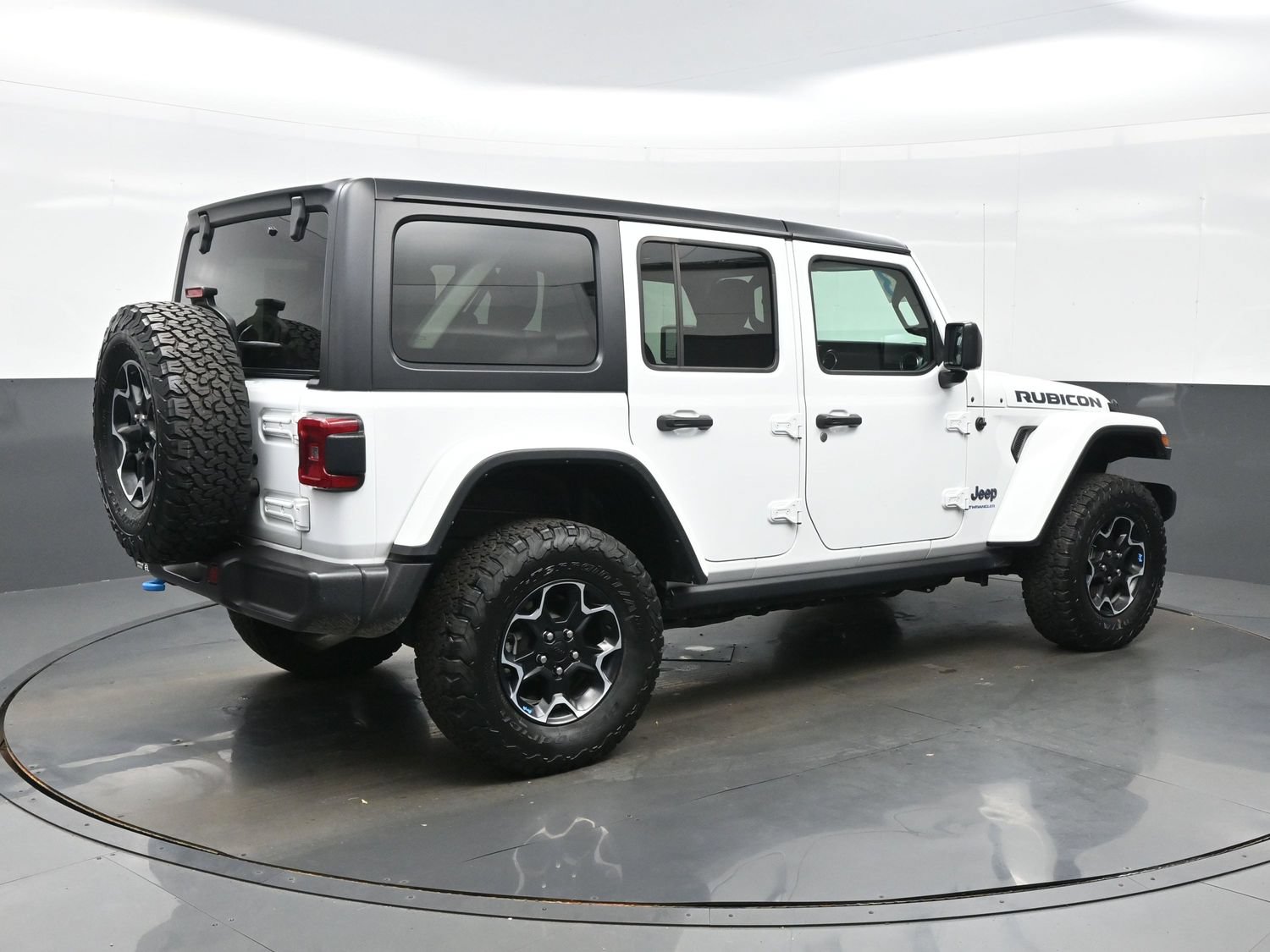 Used 2023 Jeep Wrangler Unlimited Rubicon 4xe AWD/4WD image 8