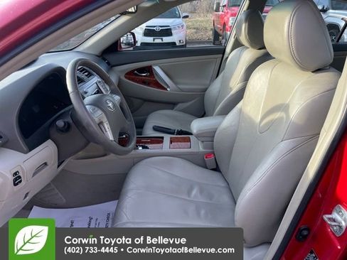 Used 2011 Toyota Camry XLE w/ SE/XLE Extra-Value Pkg image 17