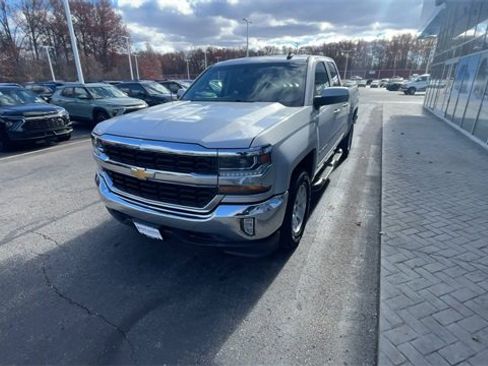 Certified 2018 Chevrolet Silverado 1500 LT w/ All Star Edition image 3