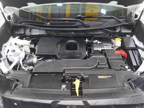 Used 2025 Nissan Murano SL AWD/4WD image 32
