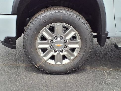 New 2026 Chevrolet Silverado 2500 High Country w/ Technology Package AWD/4WD image 9