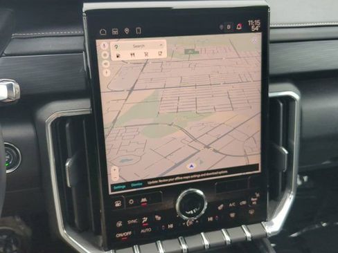 Used 2025 GMC Acadia Elevation image 20