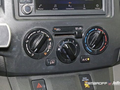 Used 2020 Nissan NV200 SV image 6