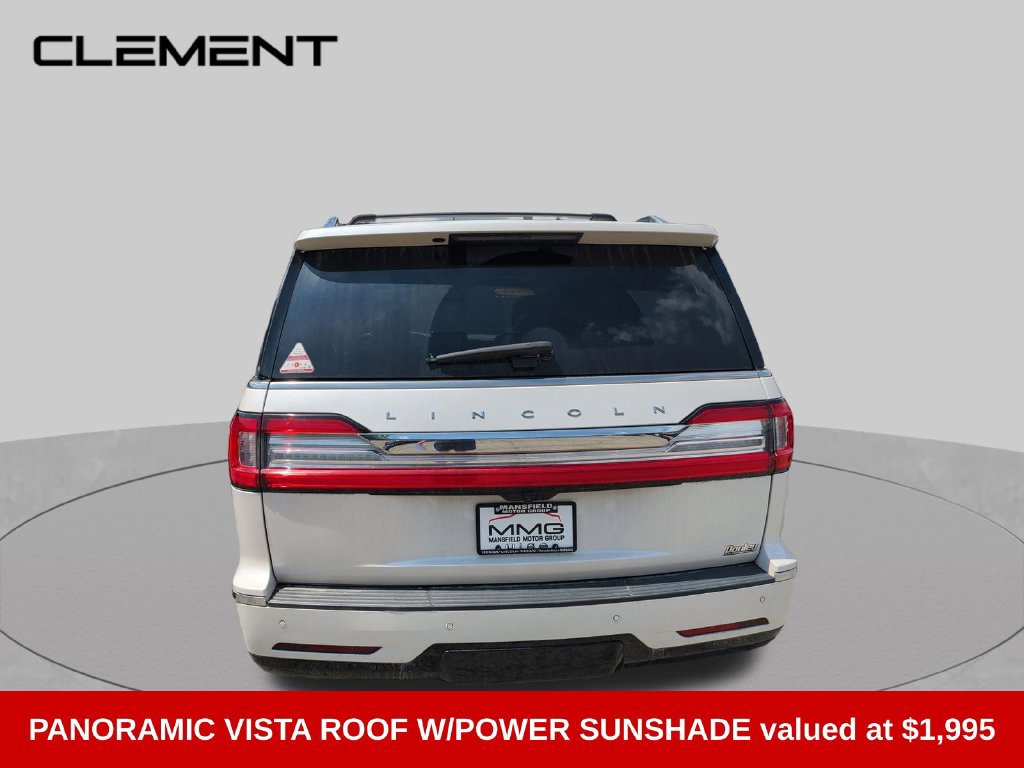 Used 2018 Lincoln Navigator Select w/ Technology Package RWD image 4
