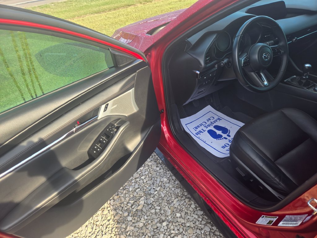 Used 2026 MAZDA MAZDA3 2.5 S Hatchback w/ Premium Pkg FWD image 6