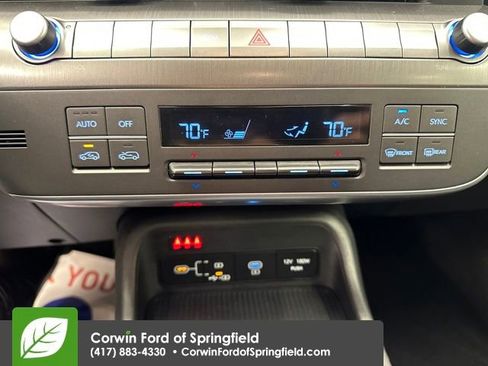 Used 2025 Hyundai Kona SEL image 24