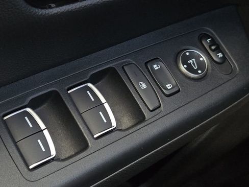 Used 2024 Honda CR-V Sport Touring image 28