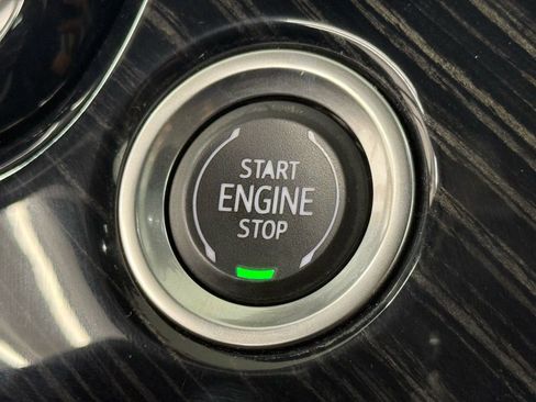 Used 2023 Cadillac XT6 Premium Luxury image 25