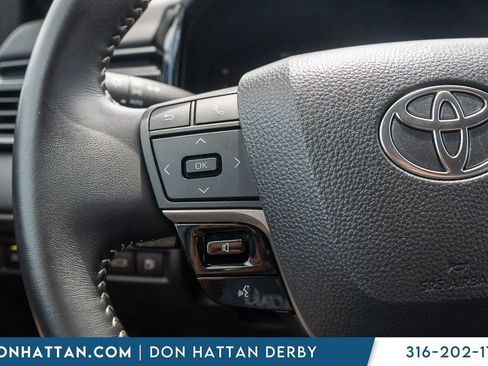 Used 2025 Toyota Camry SE FWD image 14