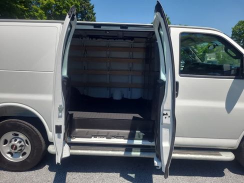 Used 2025 GMC Savana 2500 w/ Driver Convenience Package RWD image 20