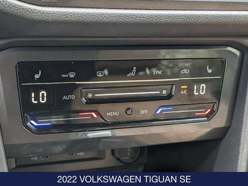 Used 2022 Volkswagen Tiguan SE w/ Panoramic Sunroof Package AWD/4WD image 27