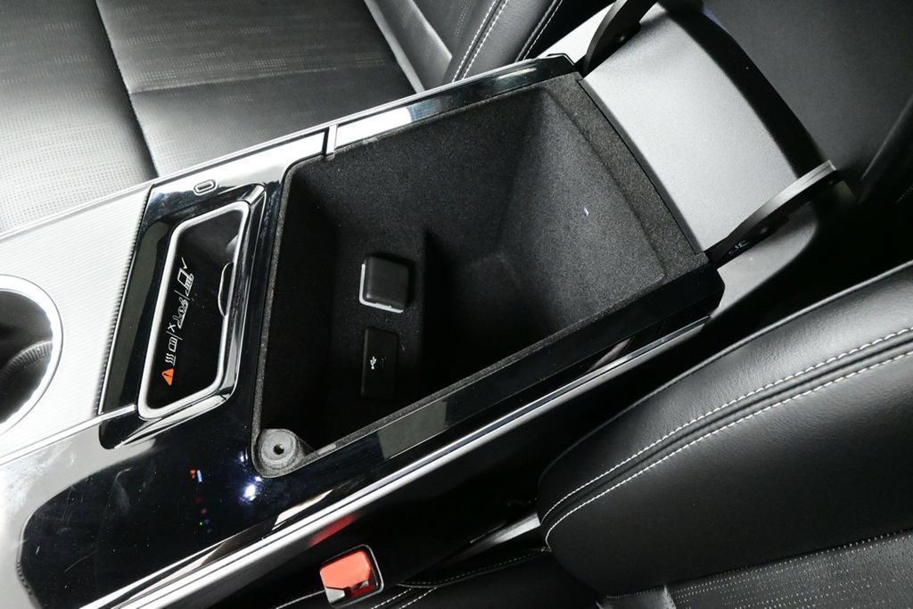Used 2024 Cadillac Lyriq Sport RWD image 23