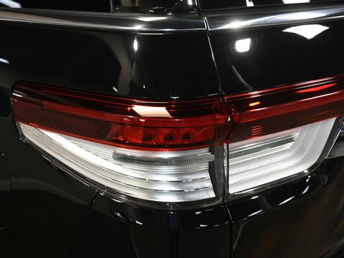 Used 2023 Lincoln Navigator Reserve image 60