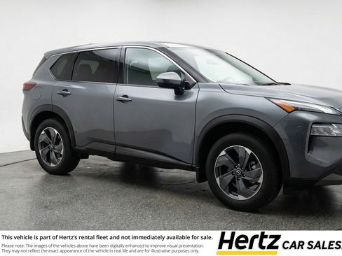 Used 2025 Nissan Rogue SV image 1