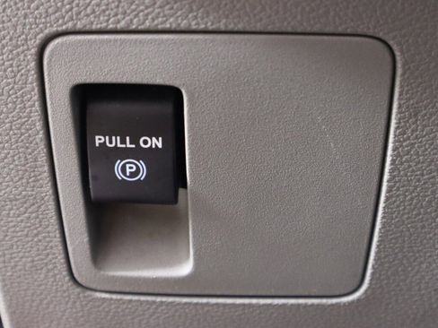 Used 2019 Ford F150 XLT w/ XTR Package image 12