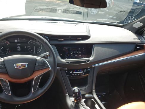 Certified 2024 Cadillac XT5 Premium Luxury image 19