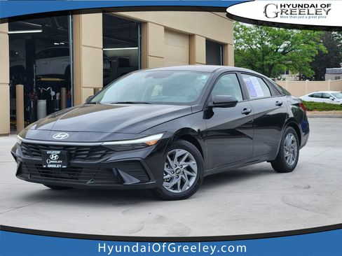 Used 2025 Hyundai Elantra Hybrid FWD image 1