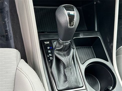 Used 2021 Hyundai Tucson SE image 28